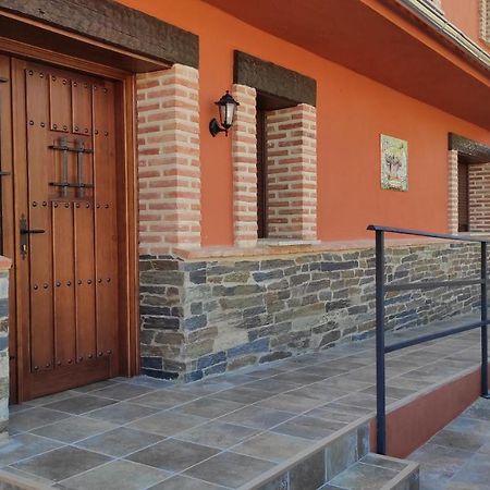 Casa Rural La Colmena Del Geoparque Navatrasierra 外观 照片