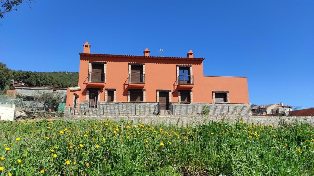 Casa Rural La Colmena Del Geoparque Navatrasierra 外观 照片
